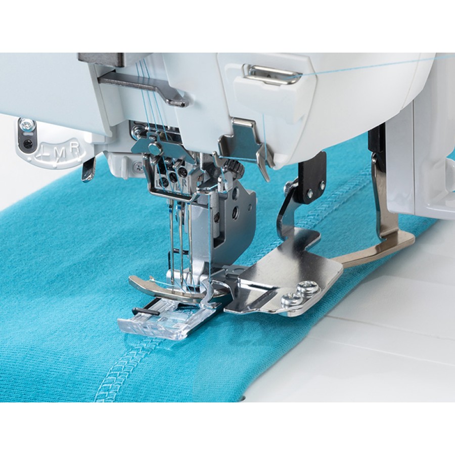 Распошивальная машина Janome CoverPro 3000 — Распошивальные машины