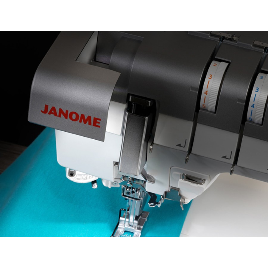 Распошивальная машина Janome CoverPro 3000 — Распошивальные машины