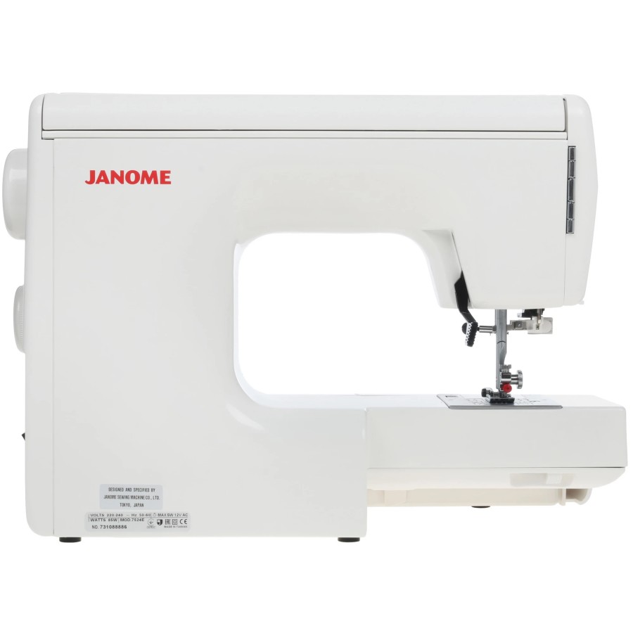 Швейная машина Janome 7524e