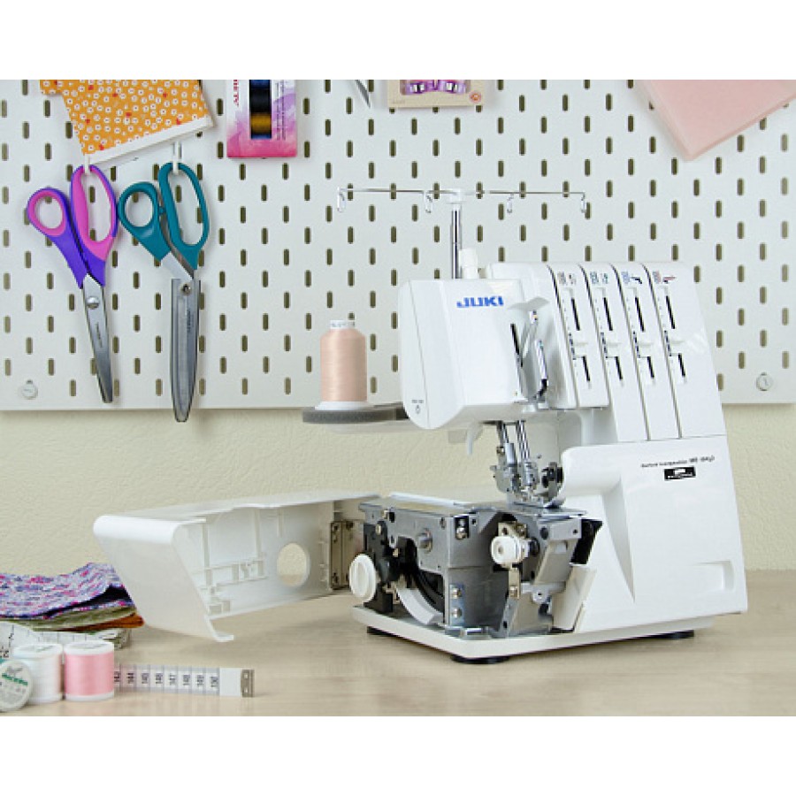 Оверлок JUKI MO-104DN