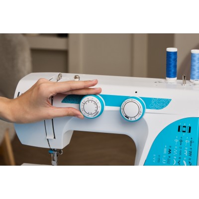 Швейная машина Leader VS 379