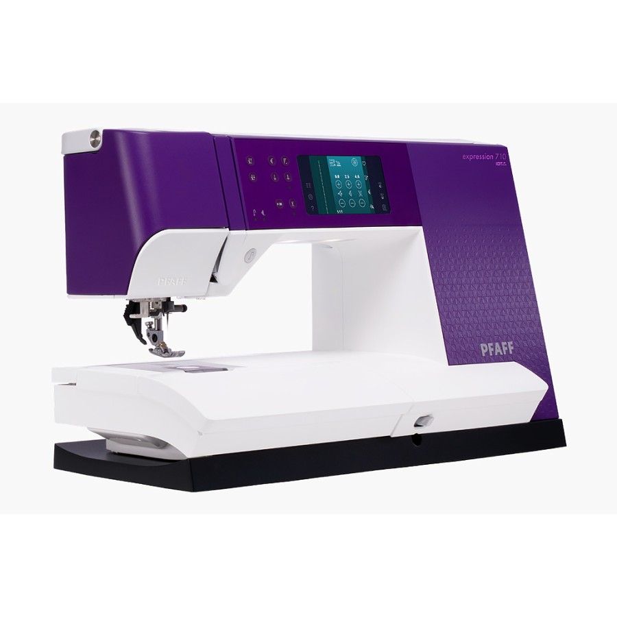 Швейная машина Pfaff Expression 710