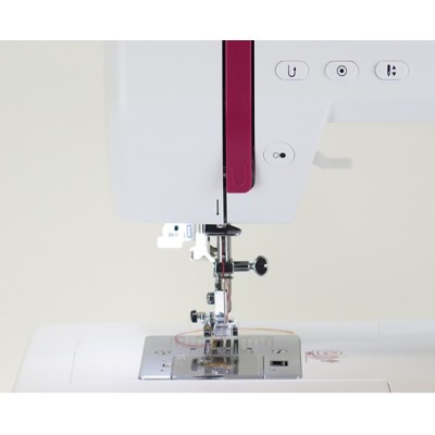 Швейная машина Bernette Sew&go 8 Швейная машина Bernette Sew&go 8