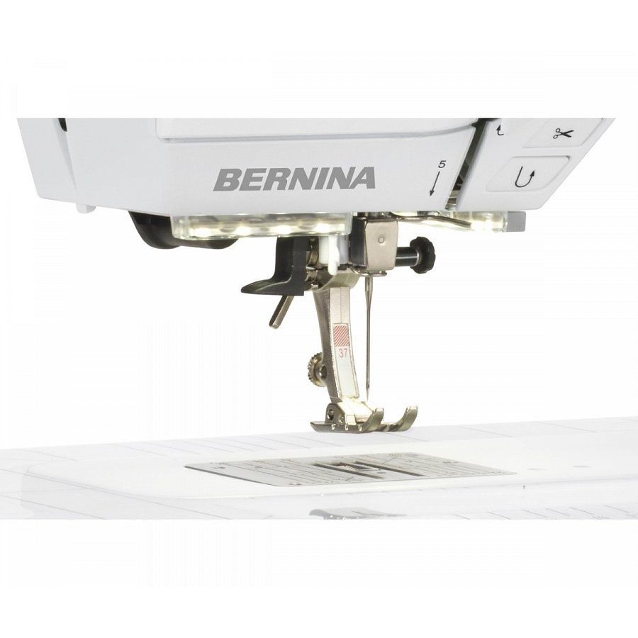 Швейная машина Bernina 475 QE